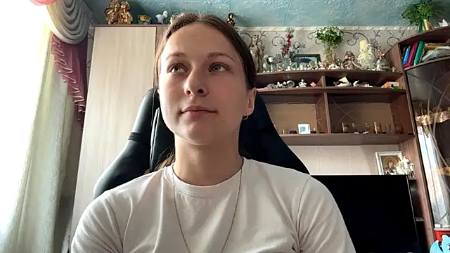 TaIliedGuest live XXX chat