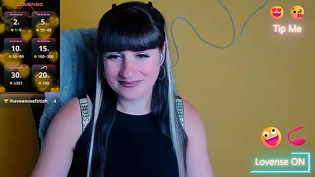 צ'אט XXX בשידור חי של Violla_My