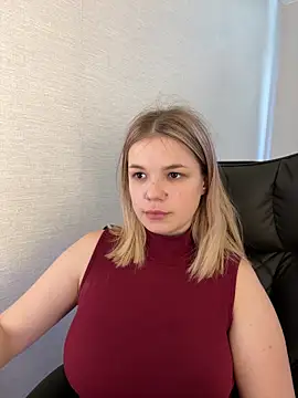XXX chat uživo modela KimEvanss