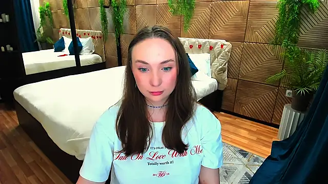 TrueReincarnation live XXX chat