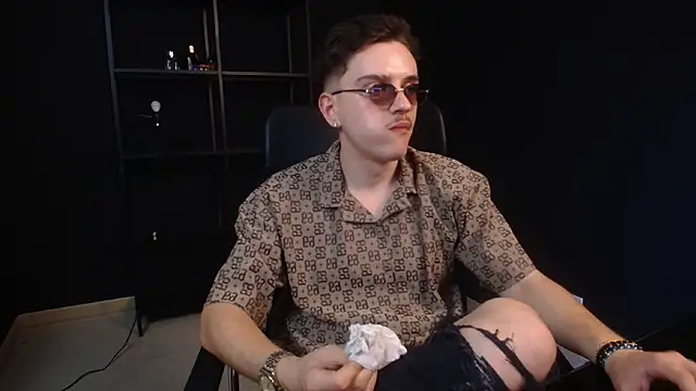 Chat XXX Live FelixStarkk