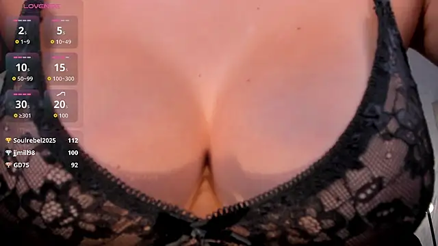 BellaThompsonX 라이브 XXX 채팅