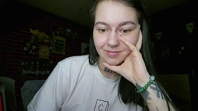 MessalinaOfficial – Naživo XXX chat