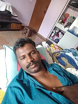 Paramkeerthi লাইভ XXX চ্যাট