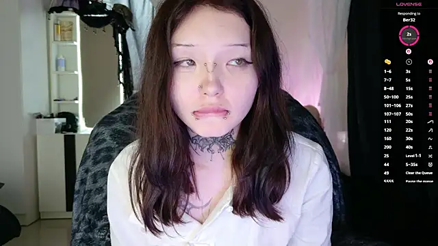 Lein_Bone élő XXX-chatje