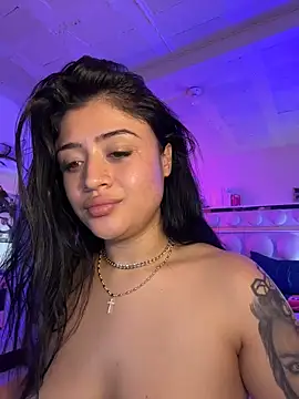 lucianaroy – Naživo XXX chat