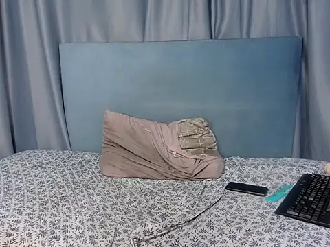 Czat XXX na żywo – KinkyTrans23