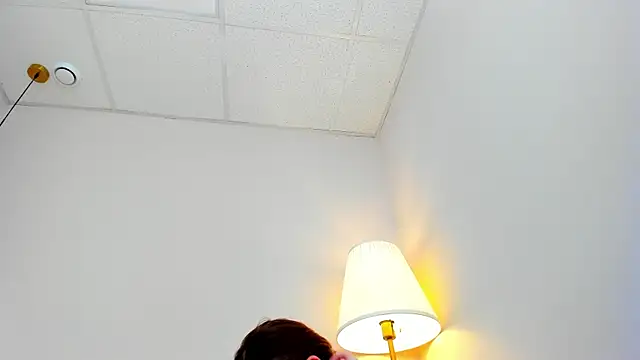 Chat XXX en directo de MonaRicci