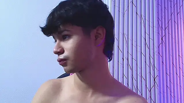 Spark_tay XXX чат на живо