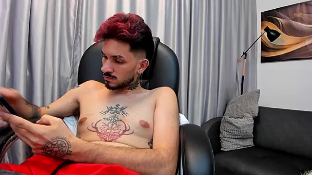 Chatroom XXX en direct de Jonathan_Soto