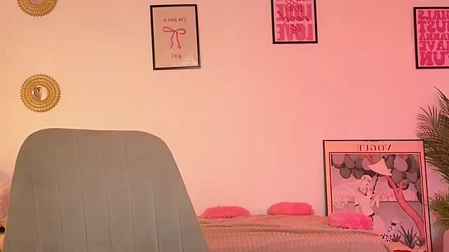 Онлайн чат XXX casey_robbinss