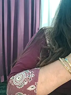 Aishwaryaa_69 live XXX chat