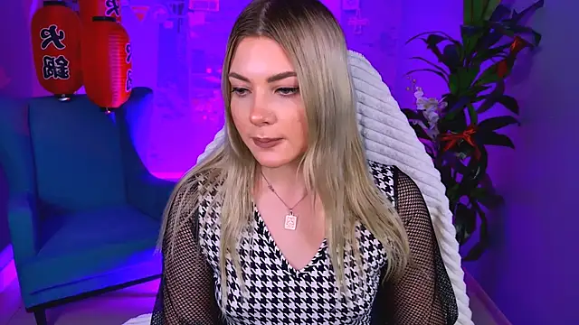 HyileyClark live XXX chat