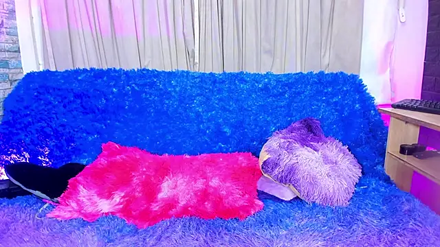 Diva_kmcc Adlı Modelin Canlı XXX Sohbeti