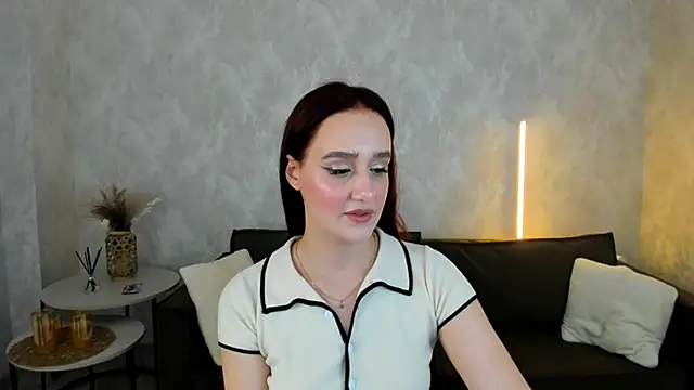 SabrinaCandi Adlı Modelin Canlı XXX Sohbeti