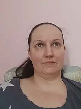 Chat +18 de BustyLadyAlma ao vivo