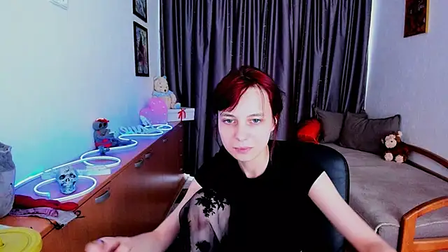 MiniLysii's Live XXX Chat