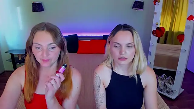 XXX chat uživo modela MagicEyess