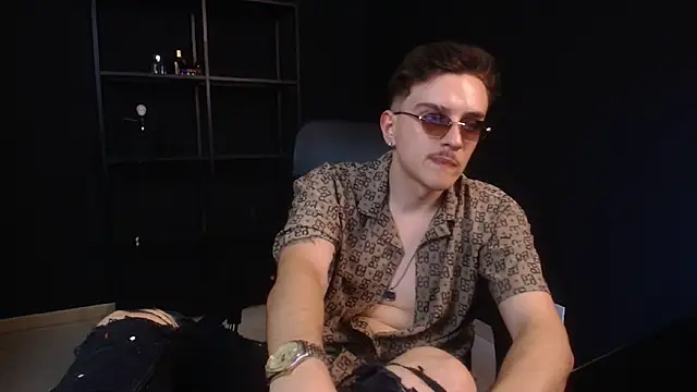 FelixStarkk Adlı Modelin Canlı XXX Sohbeti