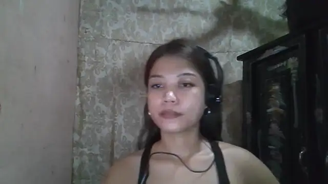 MicheleSigmond Chat XXX in diretta