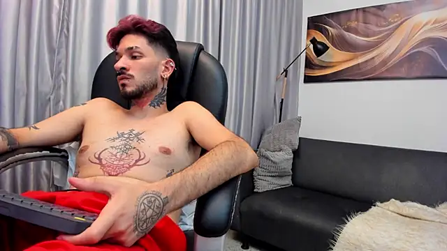 Jonathan_Soto Adlı Modelin Canlı XXX Sohbeti