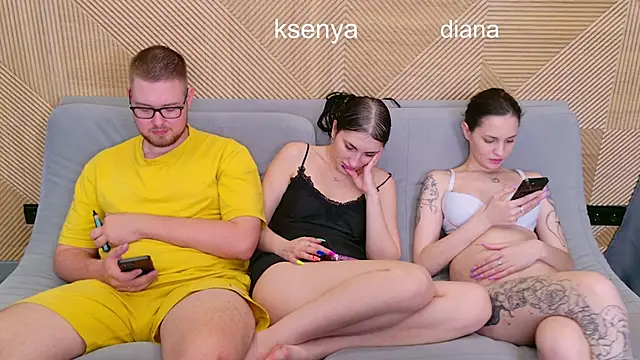 Ksennyn Live XXX chat