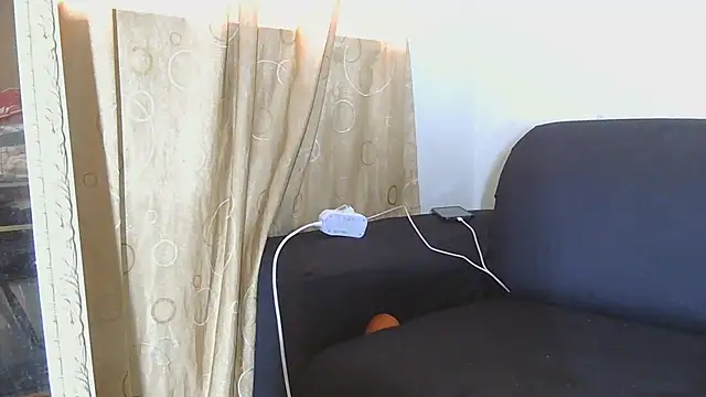 AddictiveAssCurves Chat XXX live