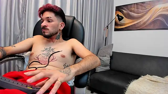 Chat +18 de Jonathan_Soto ao vivo