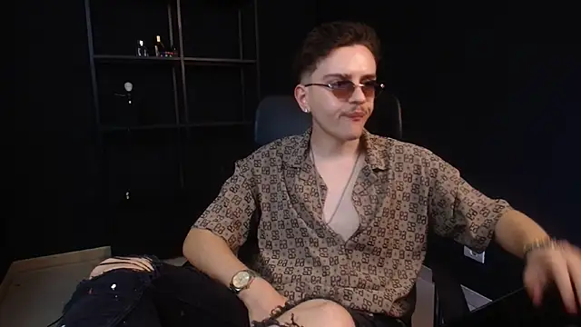FelixStarkk Live XXX Chat