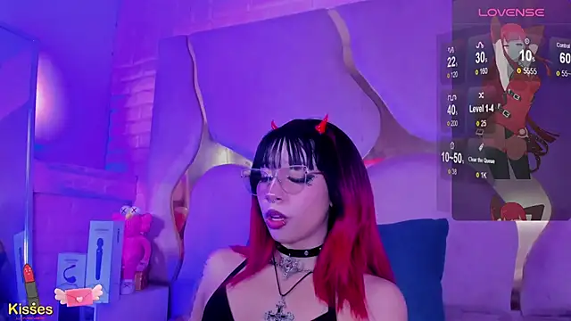 NaniiSisy's Live XXX Chat