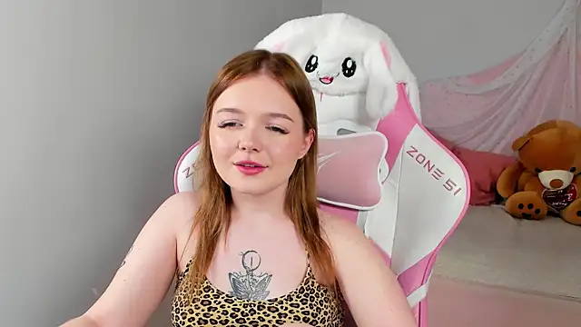 ElinaVale Chat XXX live