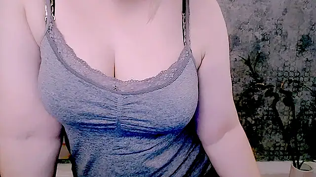 Djullia Live XXX Chat