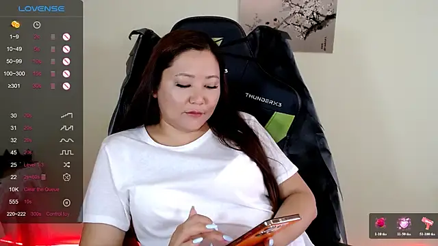 LisaAsianFlower Chat XXX live