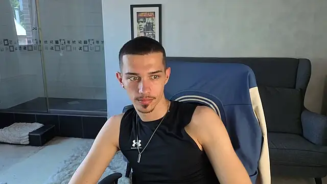 XXX chat uživo modela KaydenDrew
