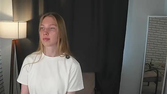TorrieKataoka Chat XXX in diretta