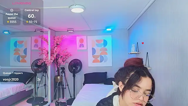 Maggy_t18 – Naživo XXX chat