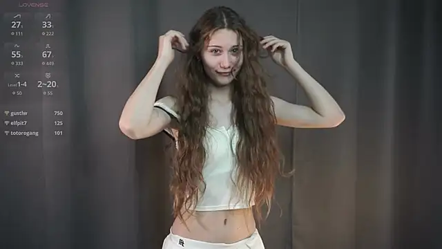 Chat +18 de BellaTear ao vivo