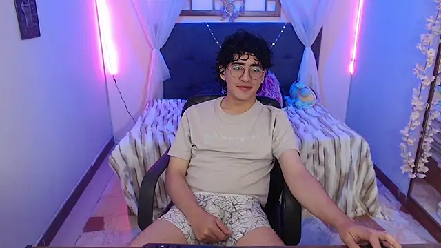 Chatroom XXX en direct de Elliot_23