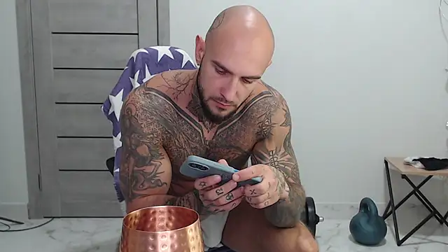 Czat XXX na żywo – maxi_foxxx