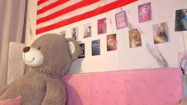 Karolinacreamm's Live XXX Chat
