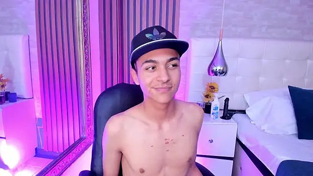 KyleeSmiith Live XXX-chat