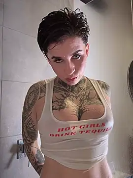 AliceShazaham_ Chat XXX in diretta