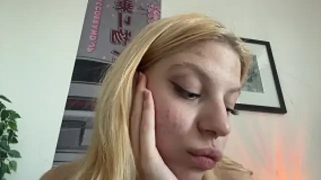 Fanny_Fresh Adlı Modelin Canlı XXX Sohbeti