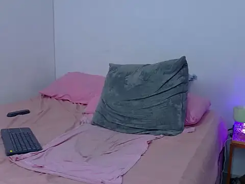 XXX chat uživo modela skoook_gray_