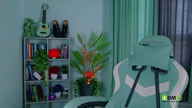 moon_Gloww's Live XXX Chat