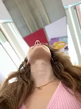 MariiD Adlı Modelin Canlı XXX Sohbeti