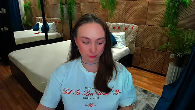 XXX chat uživo modela TrueReincarnation