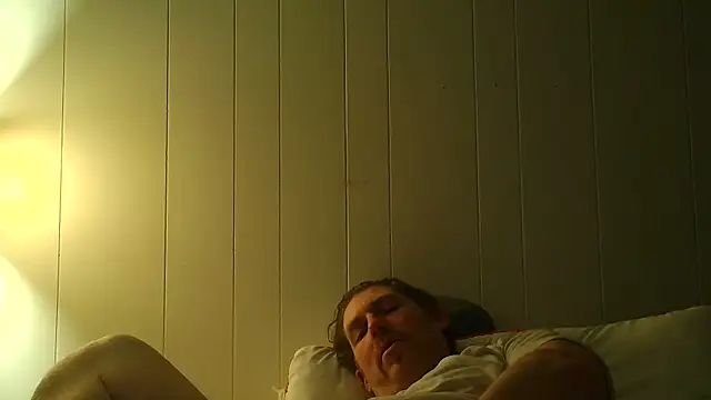 9VOLTT élő XXX-chatje