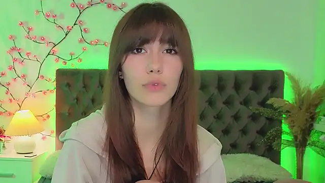 MilanaHotts Chat XXX in diretta