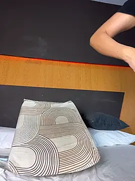 XXX chat uživo modela Alexia__cox